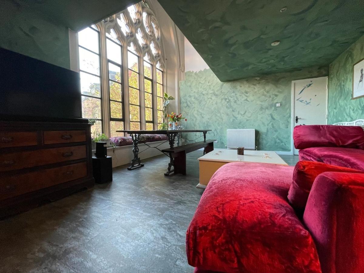 Apartment Converted Chapel In Old Market